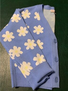 Blue Daisy Button-Up Cardigan by WILLOW women/junior large